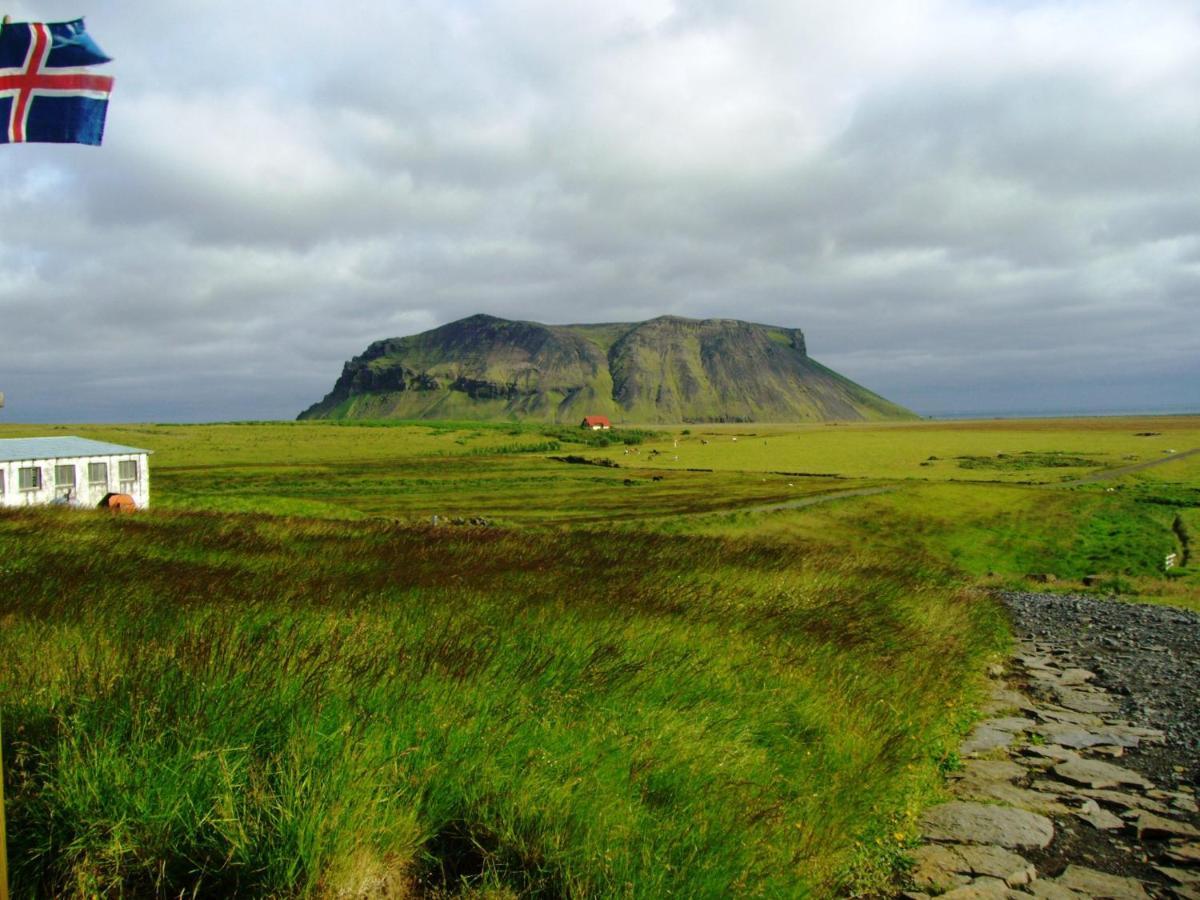 Eystri-Solheimar Hotell Vík Eksteriør bilde